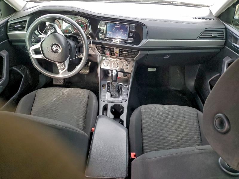 Фото 8 - VOLKSWAGEN JETTA