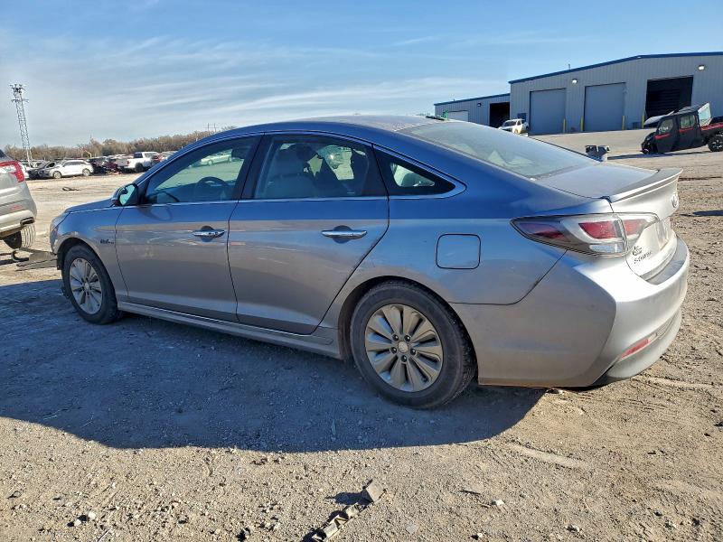 Фото 2 - HYUNDAI SONATA