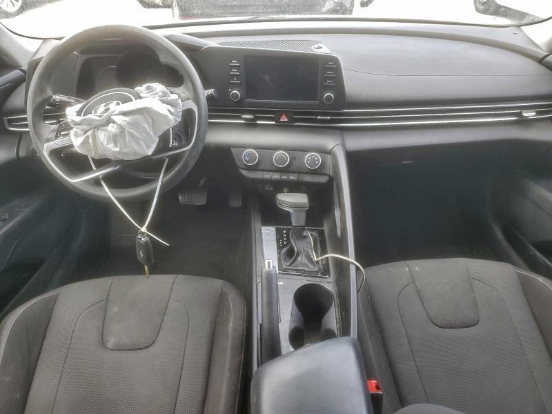 Фото 8 - HYUNDAI ELANTRA