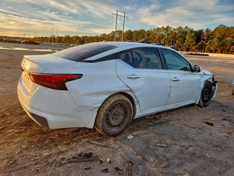 Фото 3 - NISSAN ALTIMA