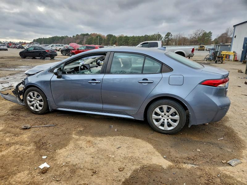 Фото 2 - TOYOTA COROLLA