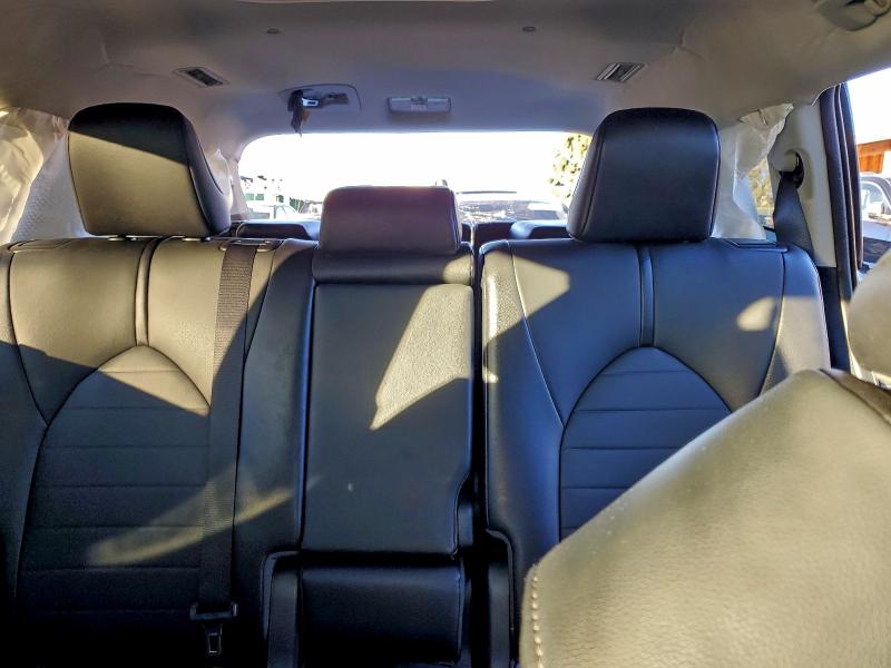 Фото 10 - TOYOTA HIGHLANDER