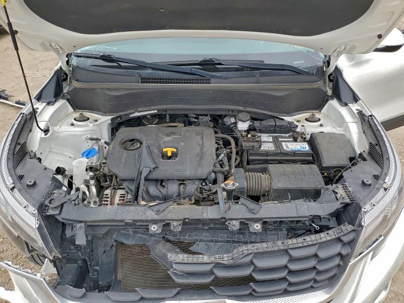 Фото 12 - KIA SELTOS