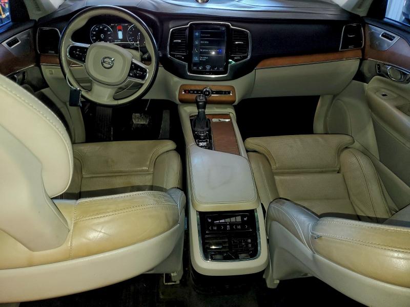 Фото 8 - VOLVO XC90