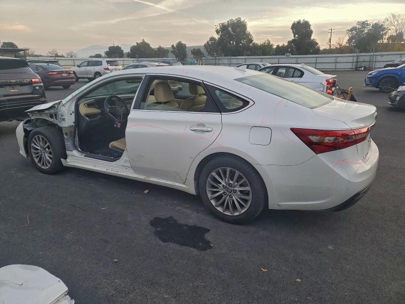 Фото 2 - TOYOTA AVALON