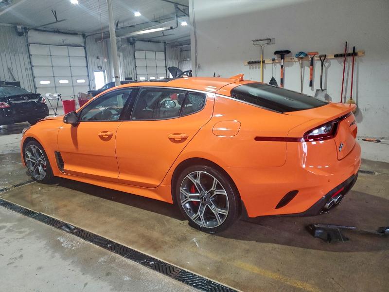 Фото 2 - KIA STINGER