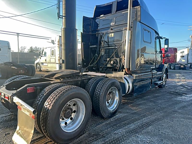 VOLVO VN 2015 VIN 4V4NC9EH9FN182118