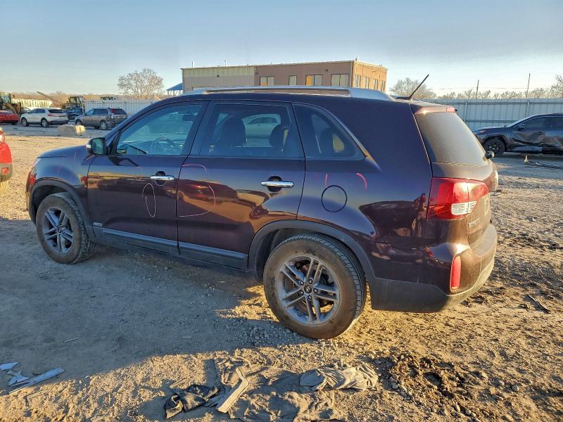 Фото 2 - KIA SORENTO