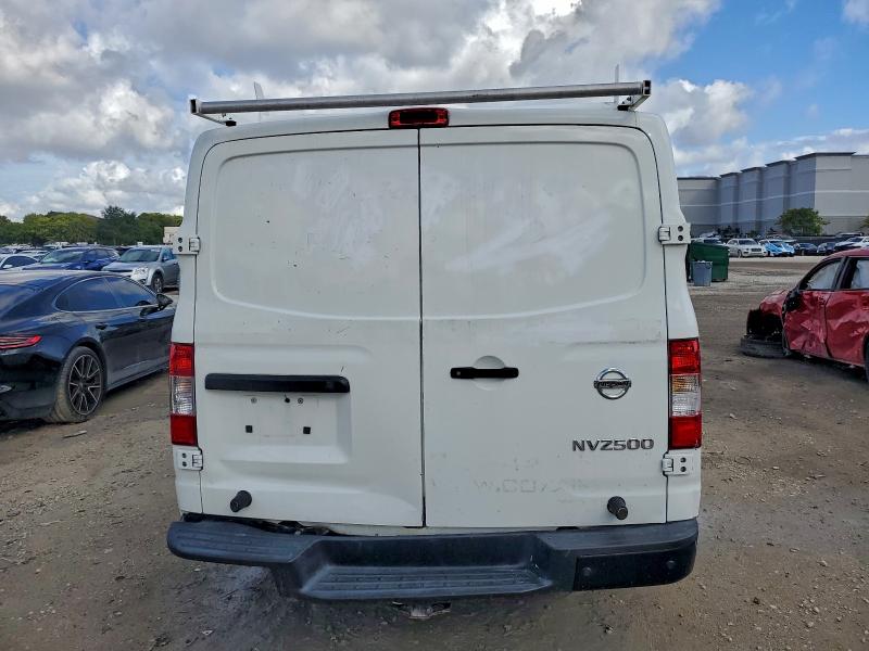 Фото 6 - NISSAN NV