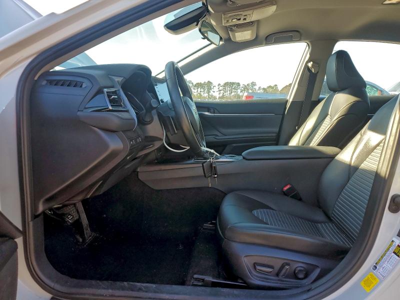 Фото 7 - TOYOTA CAMRY