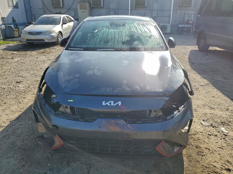 Фото 5 - KIA FORTE
