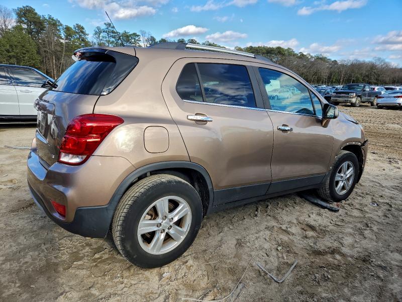 Фото 3 - CHEVROLET TRAX