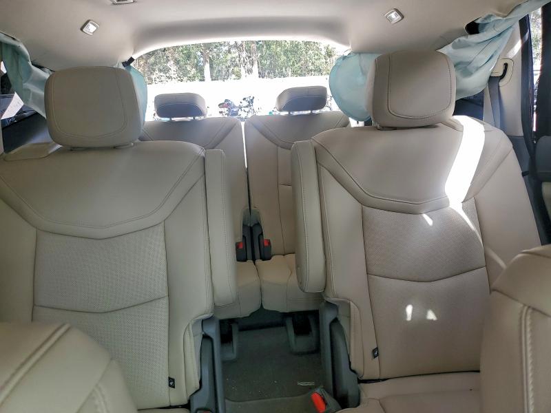 Фото 10 - CADILLAC XT6