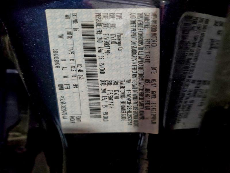 Фото 13 - FORD FOCUS