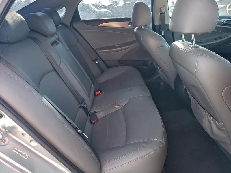 Фото 10 - HYUNDAI SONATA