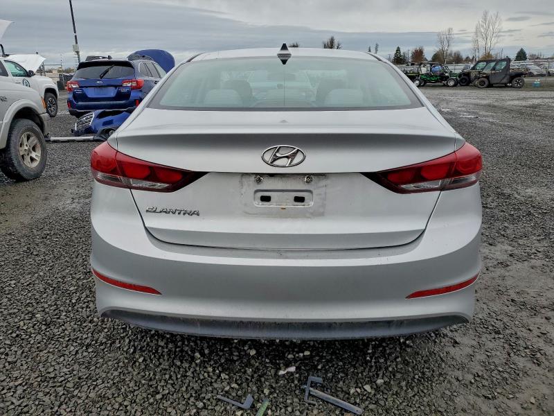 Фото 6 - HYUNDAI ELANTRA