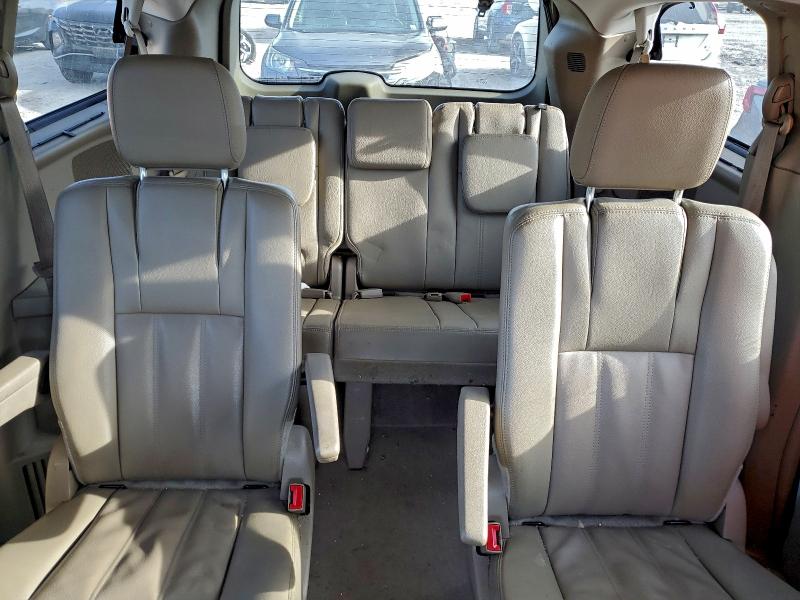 Фото 10 - CHRYSLER MINIVAN