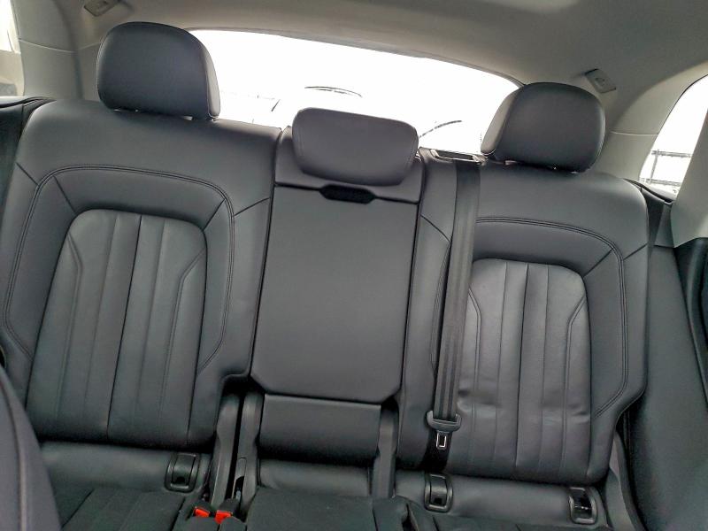 Фото 10 - AUDI Q5