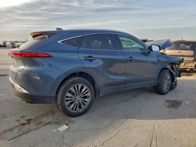 Фото 3 - TOYOTA VENZA