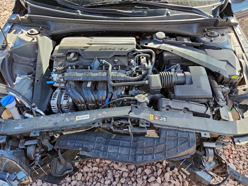 Фото 11 - HYUNDAI ELANTRA