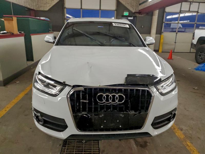 Фото 5 - AUDI Q3