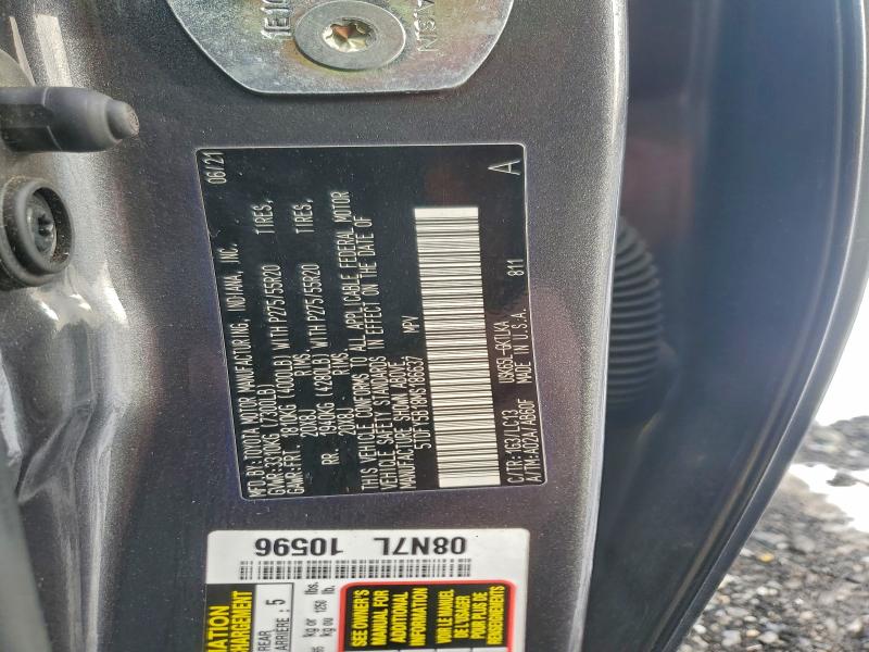 Фото 13 - TOYOTA SEQUOIA