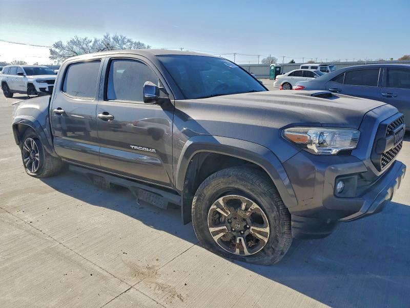 Фото 4 - TOYOTA TACOMA