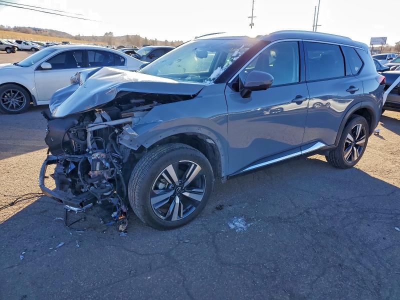 Фото 1 - NISSAN ROGUE