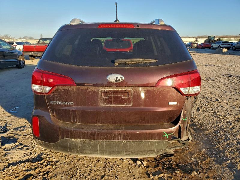 Фото 6 - KIA SORENTO