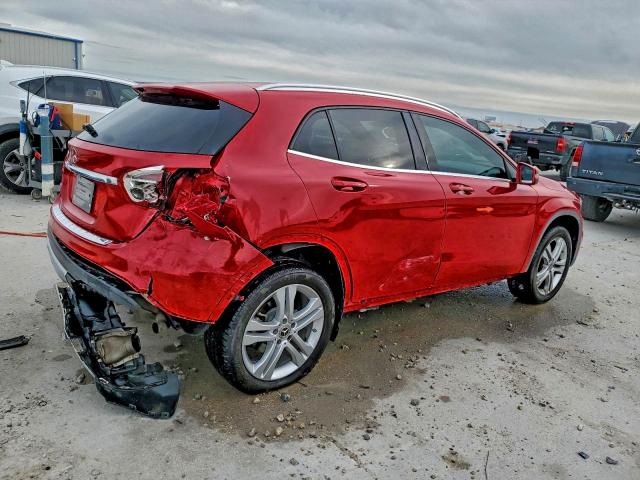 Фото 3 - MERCEDES-BENZ GLA-CLASS