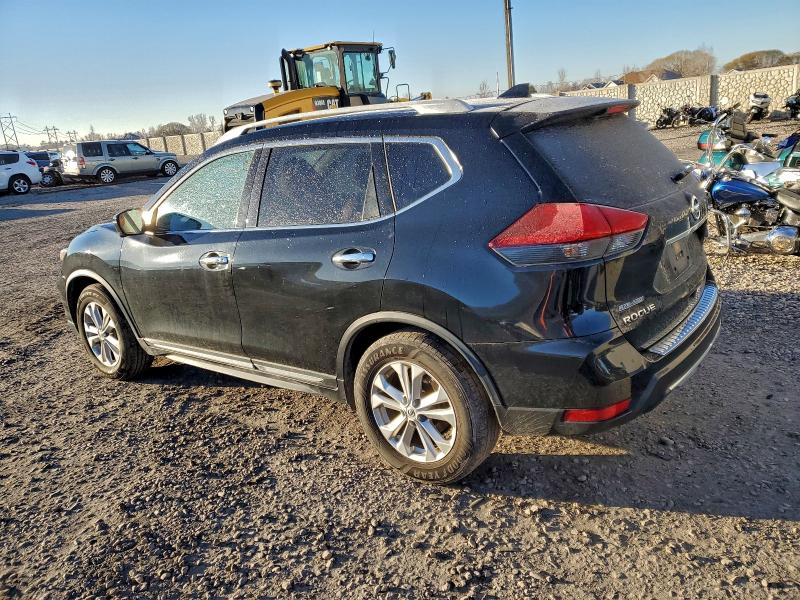 Фото 2 - NISSAN ROGUE