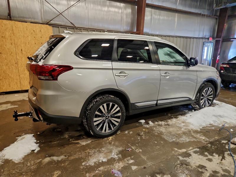 Фото 3 - MITSUBISHI OUTLANDER