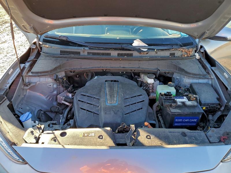 Фото 12 - HYUNDAI KONA