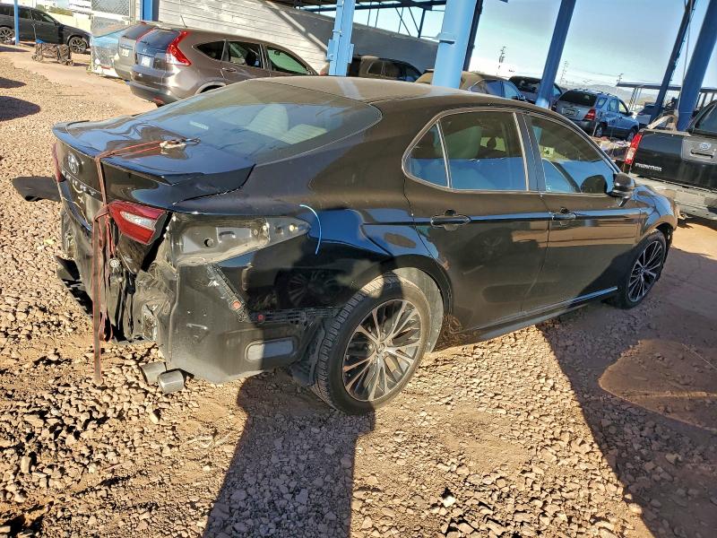 Фото 3 - TOYOTA CAMRY