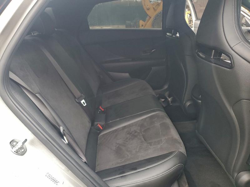 Фото 10 - HYUNDAI ELANTRA