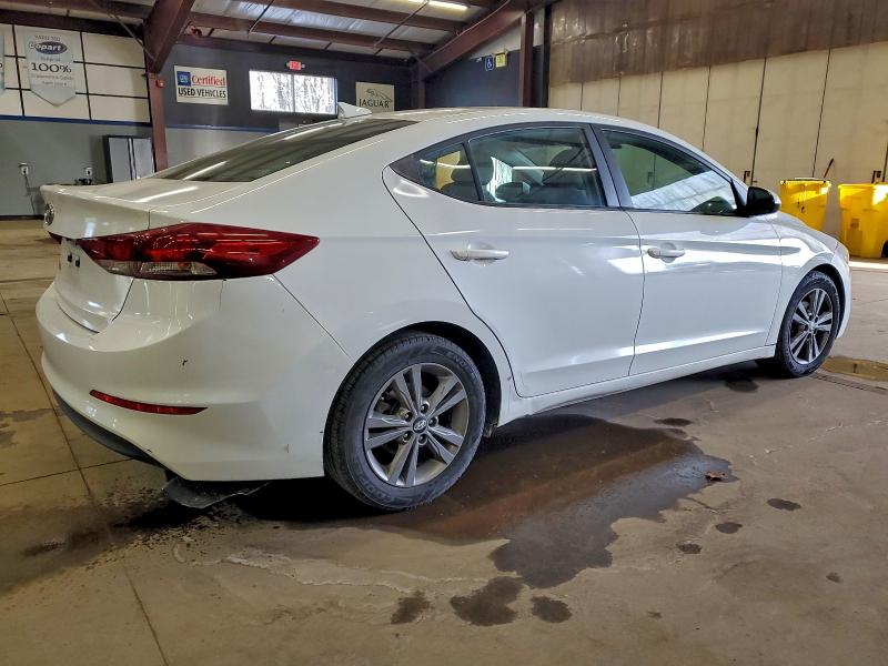 Фото 3 - HYUNDAI ELANTRA