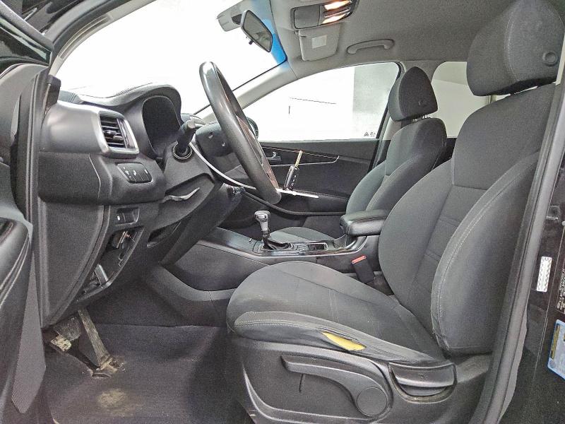 Фото 7 - KIA SORENTO