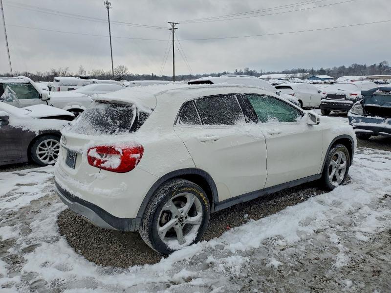 Фото 3 - MERCEDES-BENZ GLA-CLASS