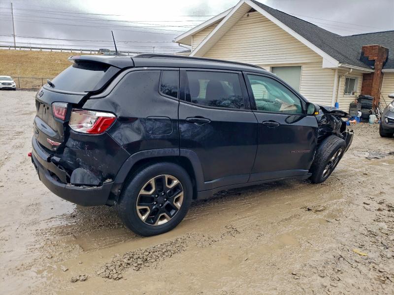 Фото 3 - JEEP COMPASS
