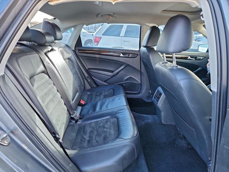 Фото 10 - VOLKSWAGEN PASSAT