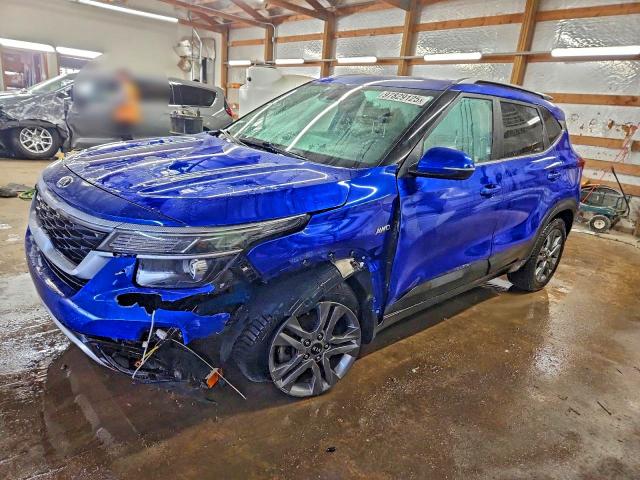 Фото 1 - KIA SELTOS