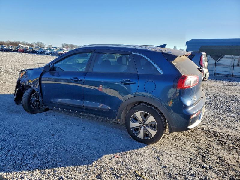 Фото 2 - KIA NIRO