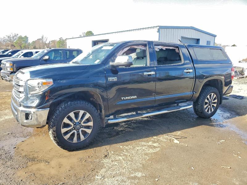 Фото 1 - TOYOTA TUNDRA