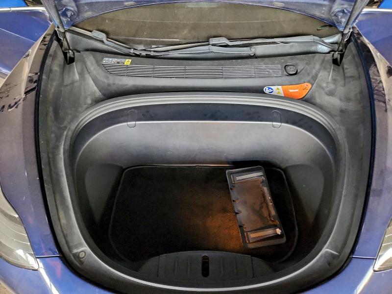 Фото 11 - TESLA MODEL 3