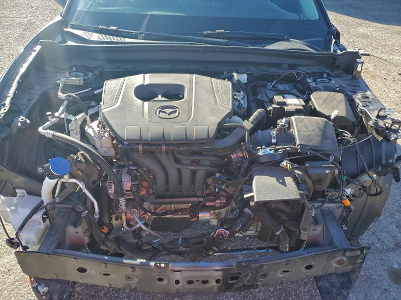Фото 12 - MAZDA CX30