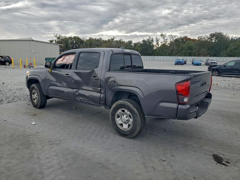 Фото 2 - TOYOTA TACOMA