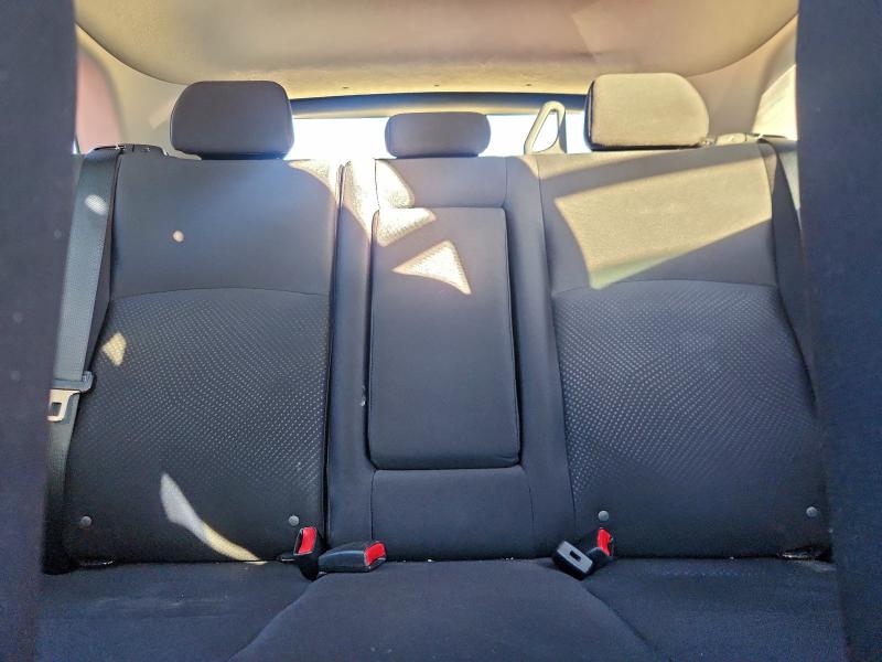 Фото 10 - MITSUBISHI OUTLANDER