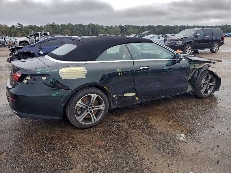 Фото 3 - MERCEDES-BENZ E-CLASS