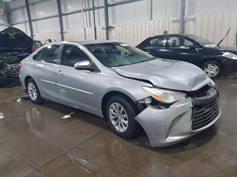 Фото 4 - TOYOTA CAMRY