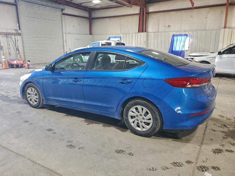 Фото 2 - HYUNDAI ELANTRA